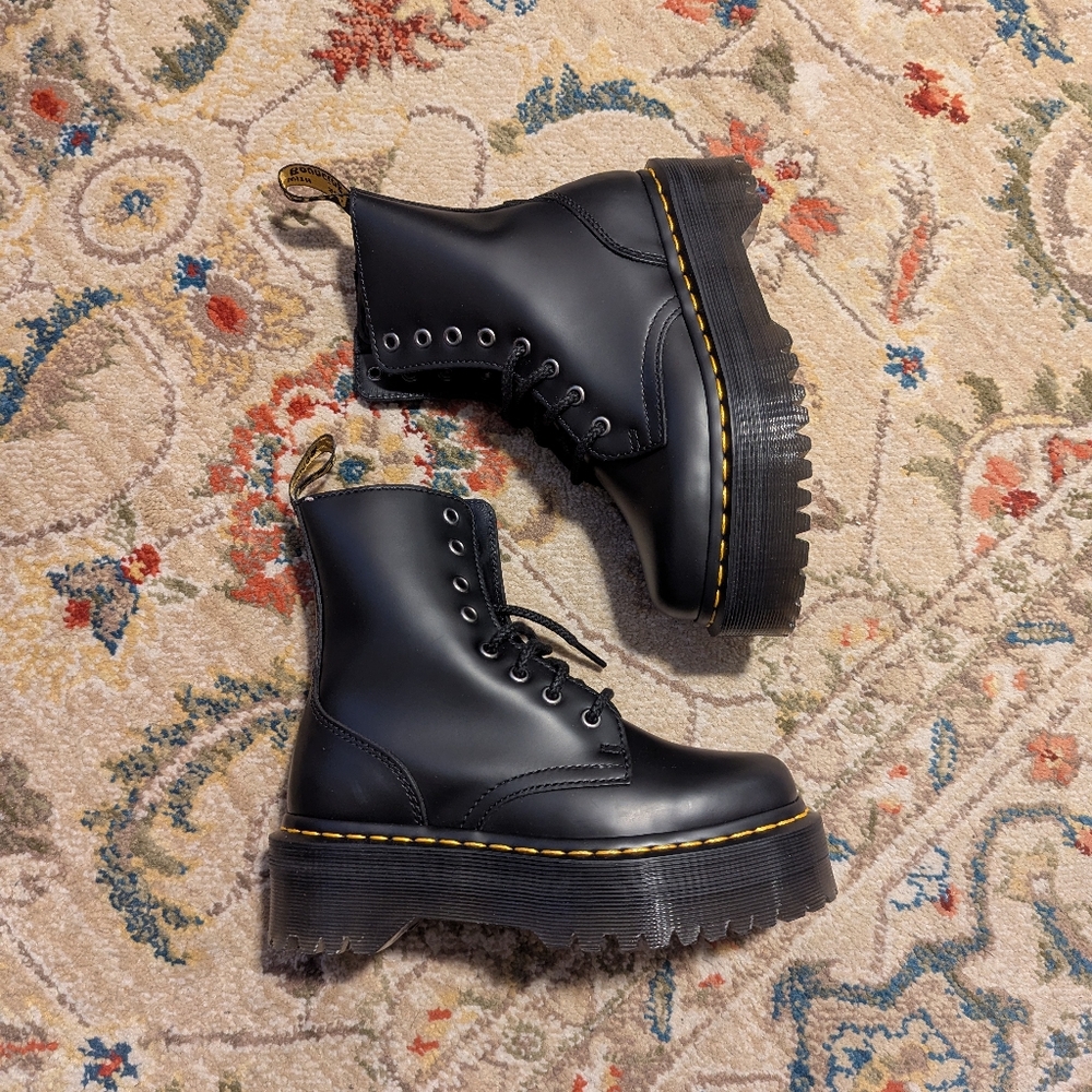 Dr. Martens Jadon Boot Smooth Leather Platforms - Picture 5 of 11